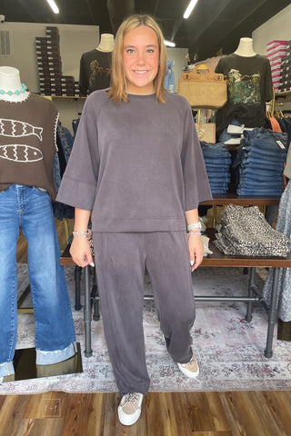 Mohme by Umgee Cupro Raglan Pullover Top Charcoal H1219 front view full matching set outfit