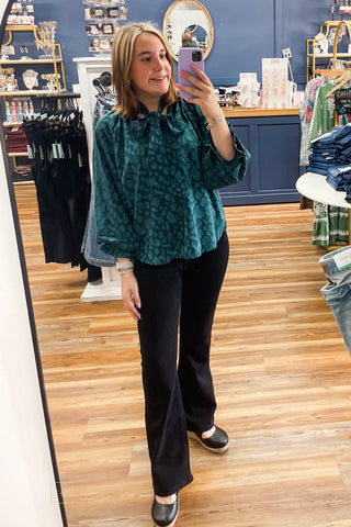 Umgee teal Jacquard Tie Neck Textured Blouse Business Casual 3/4 balloon sleeves C6665 mirror selfie