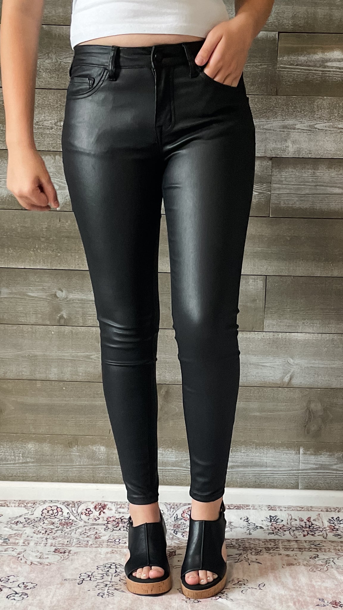 vervet denim jet black glossy faux leather PU mid rise crop skinny jeans V3442