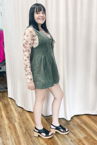 Wishlist Corduroy Pleated Fall Shorts Romper Olive wl25-10978