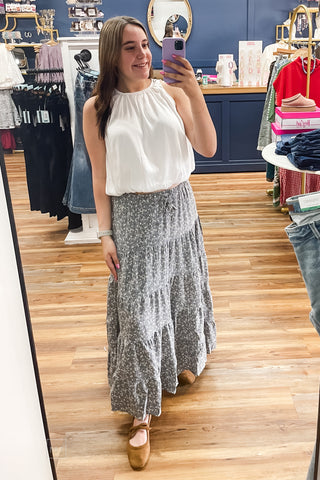 Wishlist Medium Blue White Floral Pattern Midi Tiered Skirt WL26-13172 mirror selfie