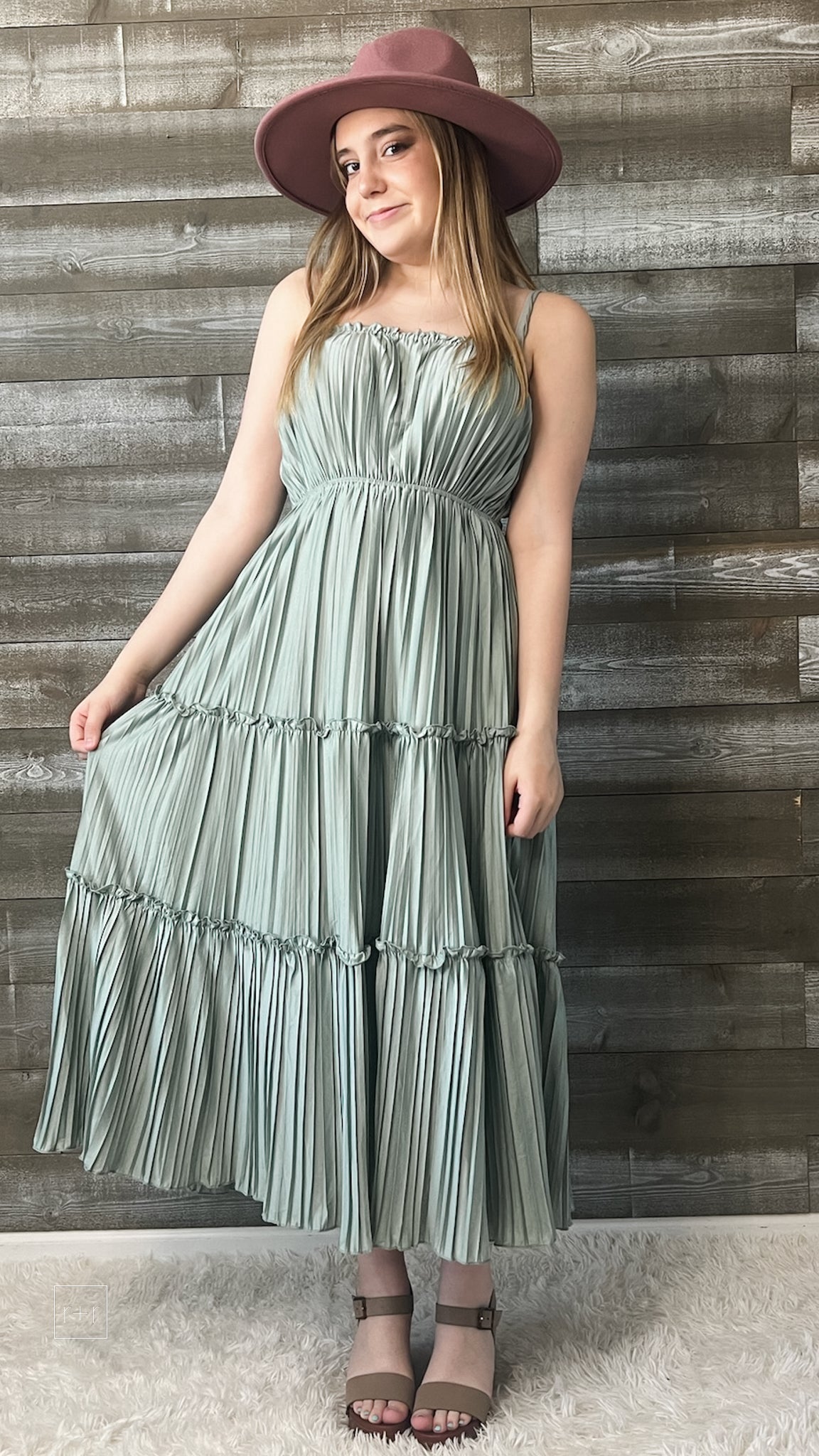 wishlist maxi dress with pleated tiered skirt smocked back dusty sage WL24-8667