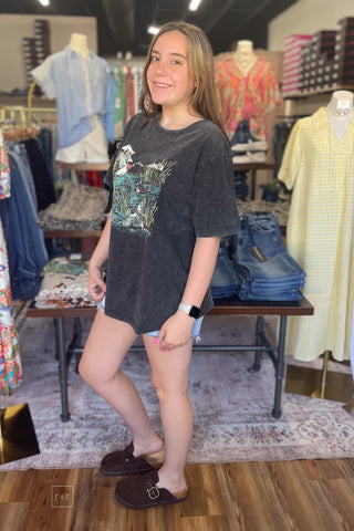 Zutter Mallards Design Faded Black Oversized Cotton Graphic Tee side view
